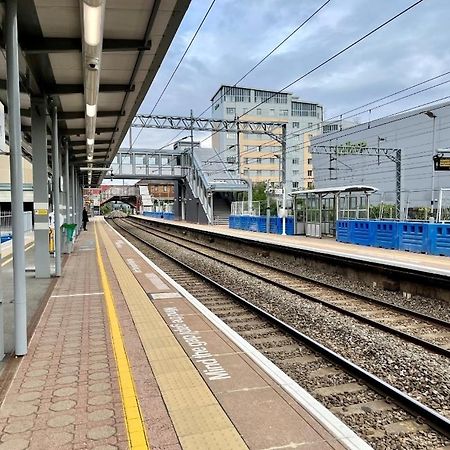 אילינג London City Apartment מראה חיצוני תמונה